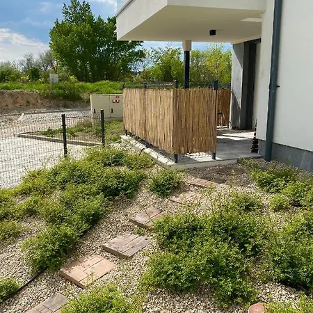 Διαμέρισμα Toparti Apartman Alsóörs
