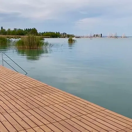 Διαμέρισμα Toparti Apartman *